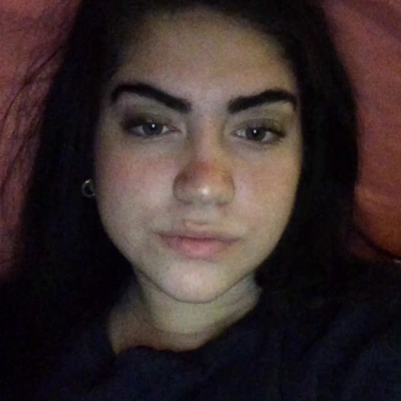 bella_esquer